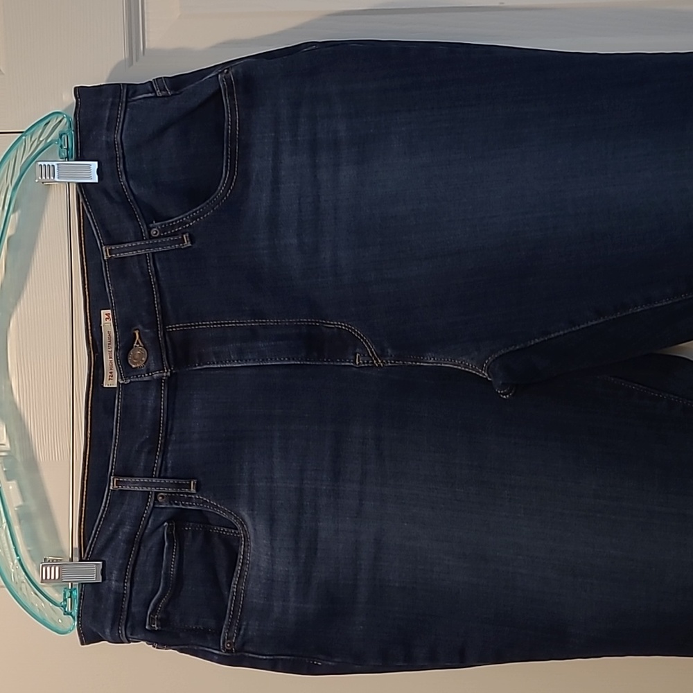 Levi 724 High Rise Straight Leg Jeans